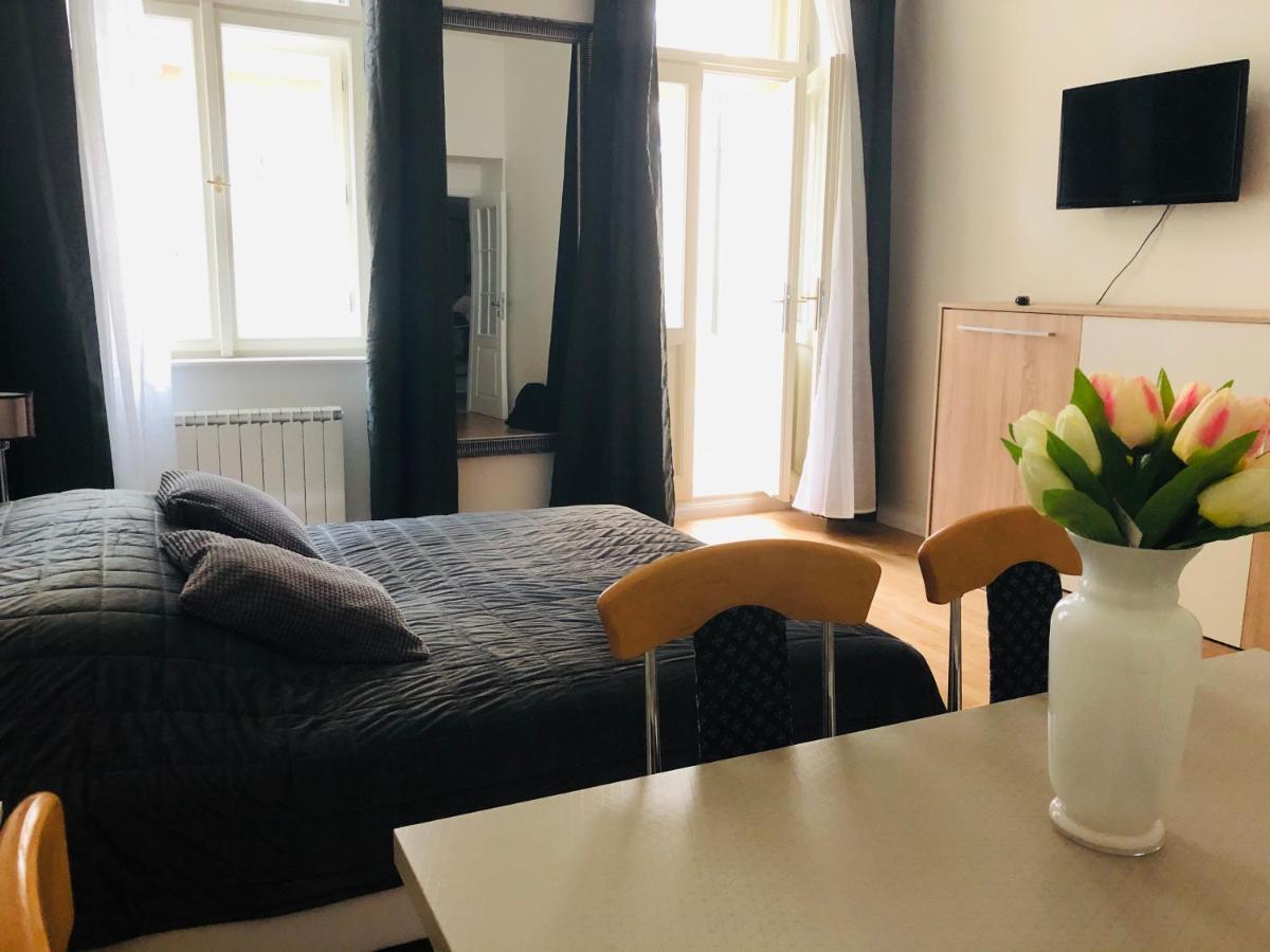 Modern Cozy In Lejlighed Prag
